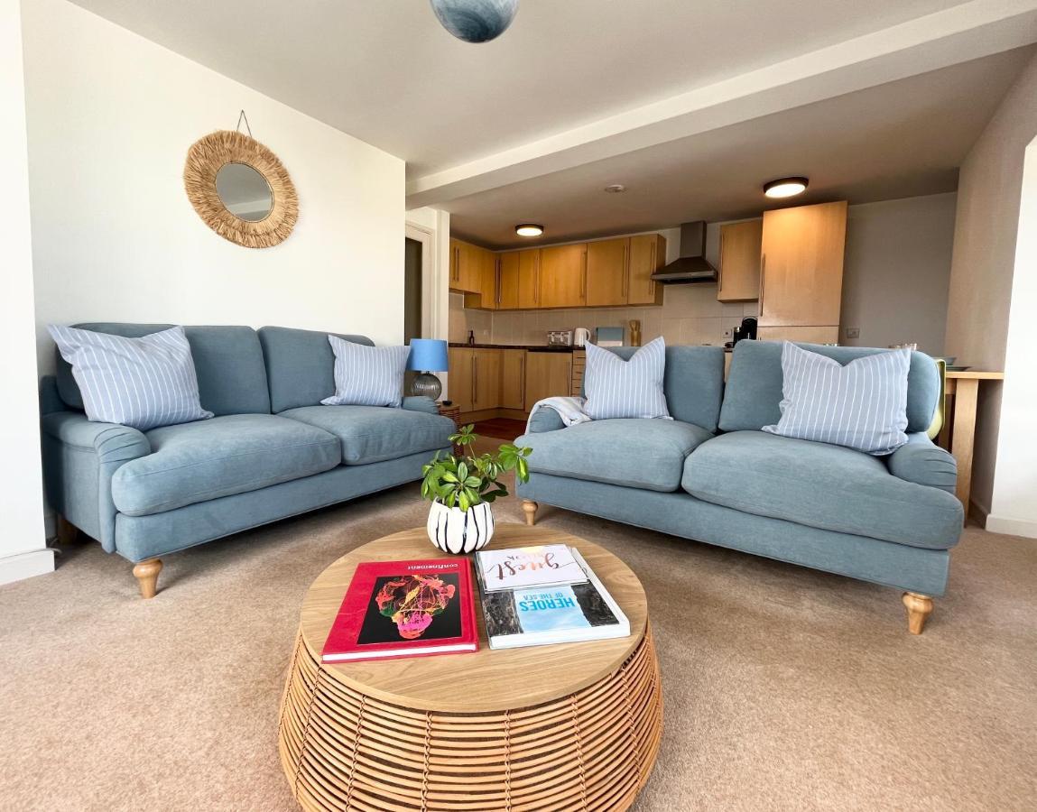 Apres Beach Apartment Sleeps 4 Penzance Eksteriør billede