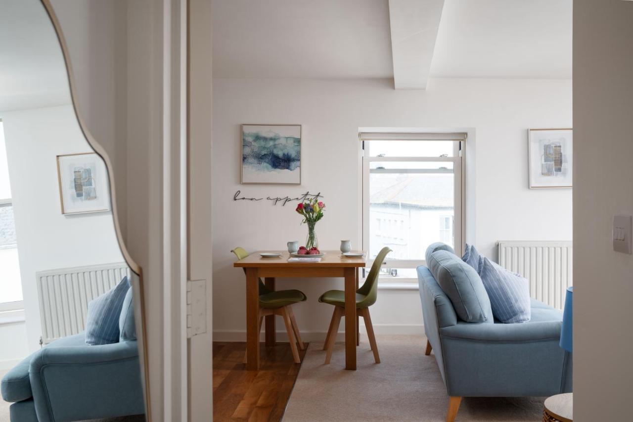 Apres Beach Apartment Sleeps 4 Penzance Eksteriør billede