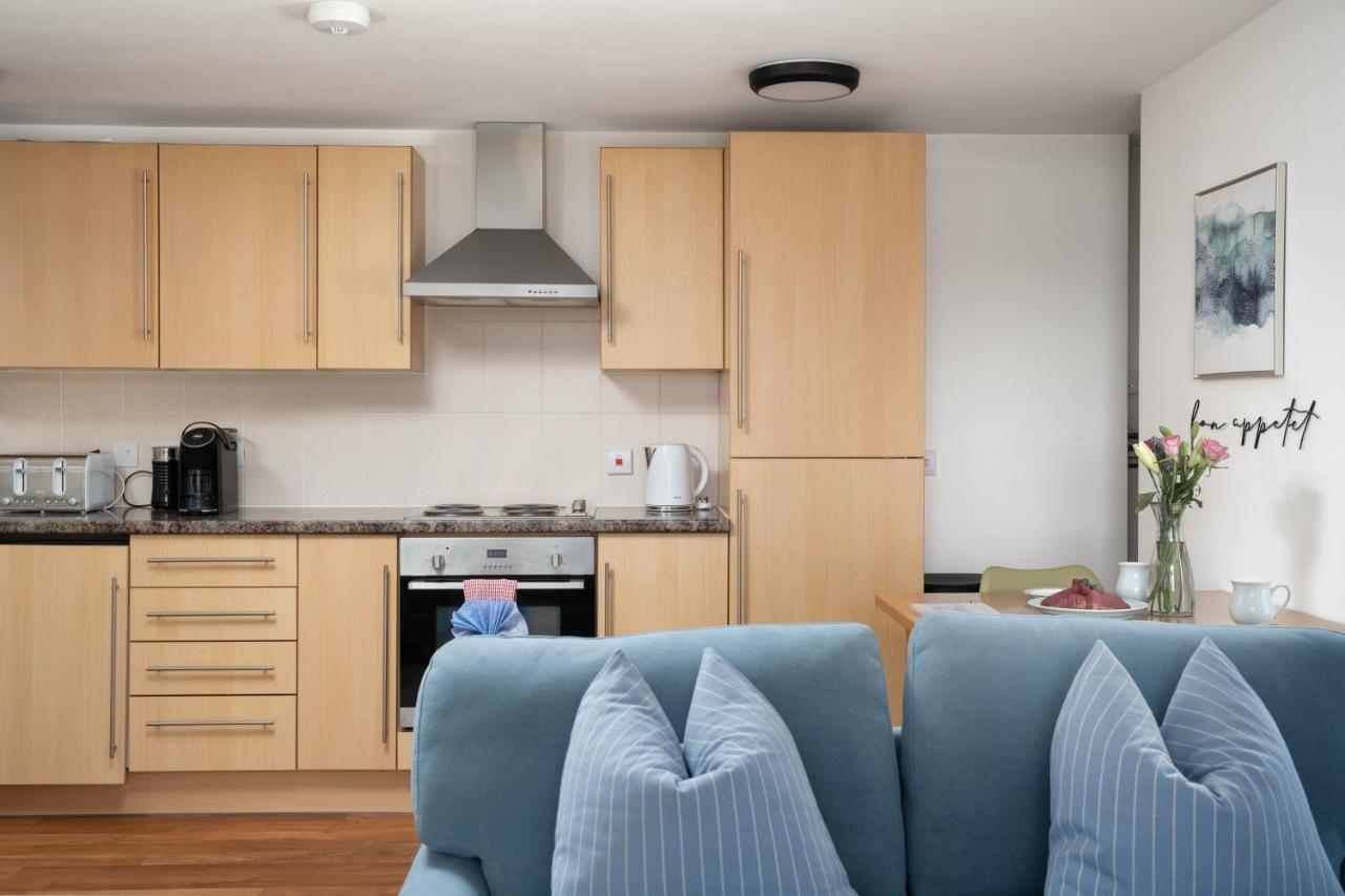 Apres Beach Apartment Sleeps 4 Penzance Eksteriør billede